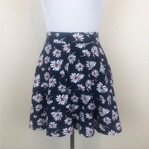 SO Navy Blue Daisy Print Circle Skater Mini Skirt - Size Large (Jr.)